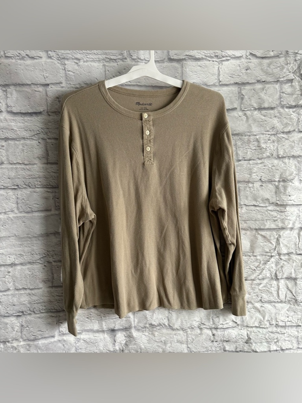 PREOWNED MADEWELL TAN LONG SLEEVE MENS HENLEY SHIRT SIZE XXL